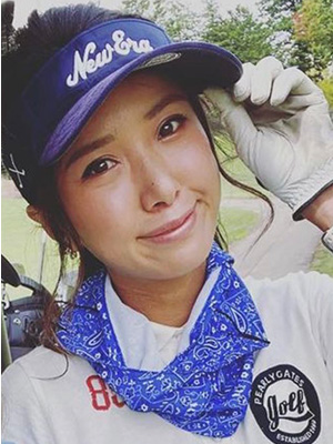 ゴルフコンパニオン:手塚いずみ